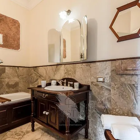 New! Finestra Su San Pietro *